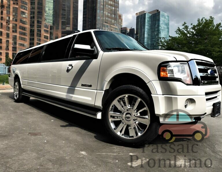 Ford Expedition Limo White5