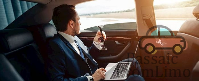 Why choose a luxury car service for airport transportation?